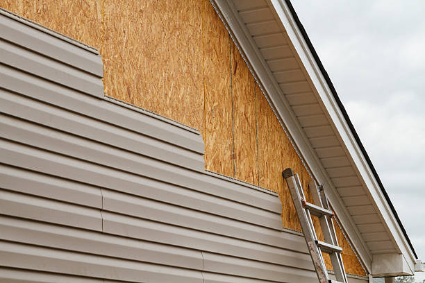 24/7 Emergency Storm Damage Siding Repair experts in LaFayette, GA